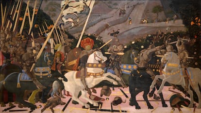 Las tres tablas sobre la batalla de San Romano que Paolo Uccello pintó para decorar el palacio florentino de Cosme de Médicis se encuentran hoy dispersas por tres museos: la National Gallery de Londres, el Louvre (París) y la Galería de los Uffizi, en Florencia. Se trata de obras que no conforman un tríptico, pero que abordan un mismo motivo, la victoria de Florencia sobre Siena en 1432, con un estilo pictórico revolucionario para la época. En la obra se mezclan elementos medievales con otros renacentistas, como los atrevidos escorzos, el uso de la perspectiva y un tratamiento escultórico de los volúmenes. El conjunto estaba diseñado para ser contemplado desde abajo, por encima de la línea de visión. La National Gallery adquirió en 1857 la primera tabla, que representa al condottiero Niccolò da Tolentino, amigo y aliado de los Medici, dirigiendo la batalla. Se exhibe en la sala 59 del museo, junto a otro famoso cuadro de Uccello: 'San Jorge y el Dragón' (hacia 1470).