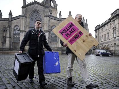 Traslado de urnas este mi&eacute;rcoles en Edimburgo para las elecciones.