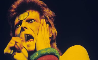 David Bowie, en concierto en el Earls Court Arena el 12 de mayo de 1973 durante la Ziggy Stardust tour