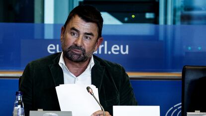 El exlobbista de Uber y revelador de las Uber files Mark MacGann en el Parlamento Europeo este martes