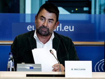 El exlobbista de Uber y revelador de las Uber files Mark MacGann en el Parlamento Europeo este martes