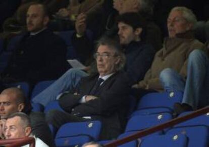 El presidente del Inter de Milán, Massimo Moratti, asiste a un partido de su equipo en el estadio Giuseppe Meazza en Milán (Italia). EFE/Matteo Bazzi