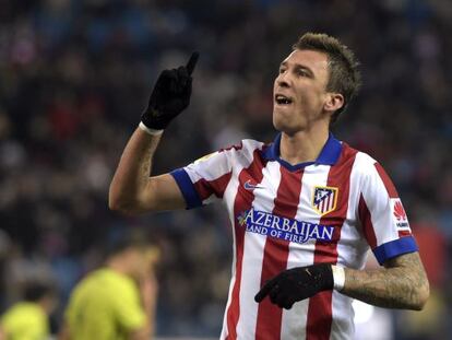 Mandzukic celebra uno de sus goles.