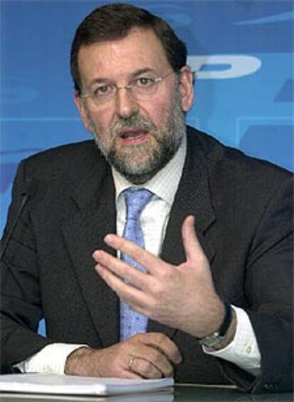 El secretario general del PP, Mariano Rajoy, ayer.