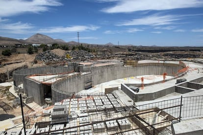 The new dolphin pool planned at Lanzarote's Rancho Texas.