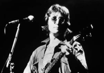 El adosado de Liverpool (Reino Unido) donde el exBeatle John Lennon pasó los cinco primeros años de su infancia se vendió hoy en una subasta por 480.000 libras (570.000 euros; 786.000 dólares). EFE/Archivo