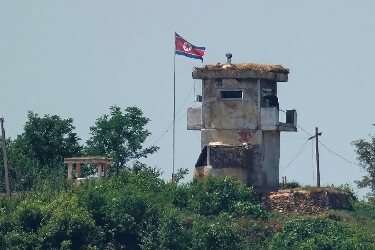 Un soldado de Corea del Norte huye al Sur a través de la frontera fuertemente vigilada