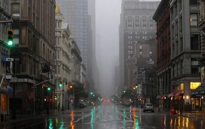 Irene apenas deja ver el horizonte de la ciudad