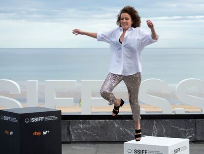 La actriz española Garazi Urkola durante el 'photocall' de la película 'Akelarre', este sábado en San Sebastián.