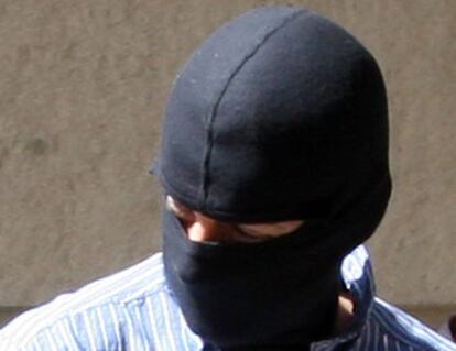 El expolicía Lars Sepúlveda, en los juzgados sevillanos.