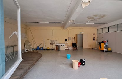 Estado del centro de educación de personas adultas de Vallecas, el pasado miércoles.