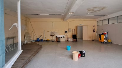 Estado del centro de educación de personas adultas de Vallecas, el pasado miércoles.
