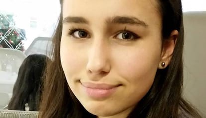 Natasha Ednan- Laperouse, en una imagen distribuida por su familia.