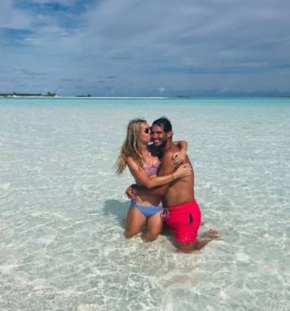 Rafa Nadal y su hermana, en el Caribe.