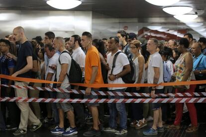 Parada de metro de Sagrera aquest dilluns.