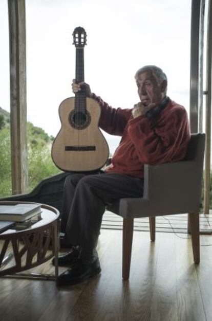 El constructor de guitarras, José Luis Romanillos.