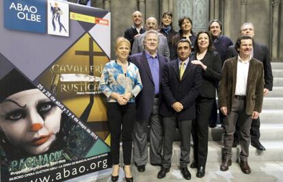 Momento de la presentación de las óperas 'Cabelleria rusticana', de Mascagni, y 'Pagliacci', de Leoncaballo, que protagonizará el tenor Gregory Kunde en el Palacio Euskalduna de Bilbao.