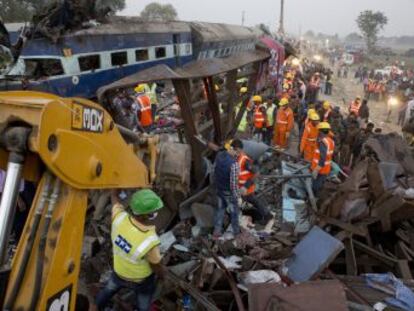 Casi 200 personas han resultado heridas en el accidente ferroviario cerca de Kanpur