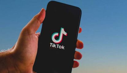 Logo de TikTik en un teléfono