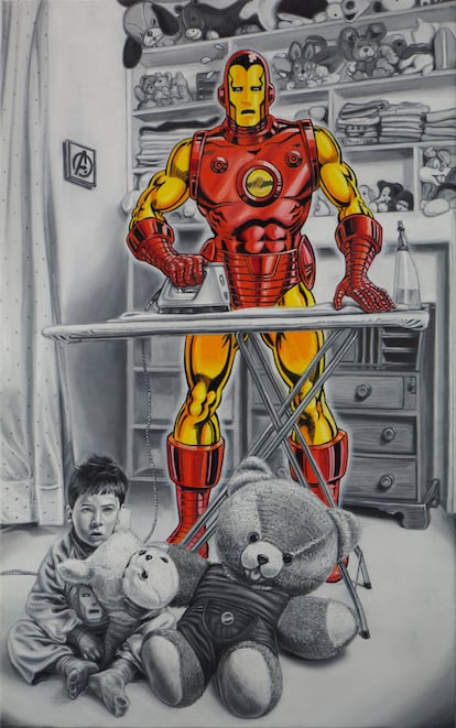 Iron Man plancha ropa en una divertida interpretación del artista Jaime Sancorlo