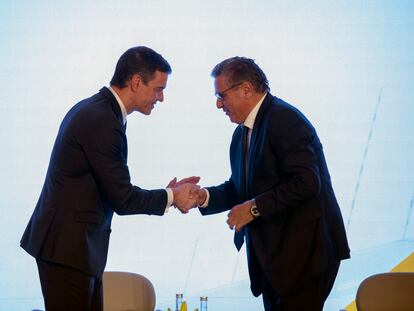 El presidente el Gobierno, Pedro Sánchez, y el primer ministro de Marruecos, Aziz Ajanuch, este miércoles en Rabat.