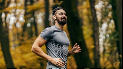 Estos auriculares deportivos ofrecen una conexión más estable y rápida.