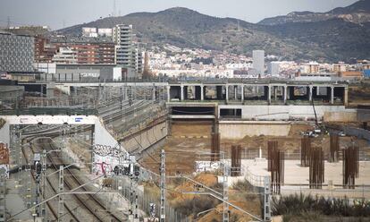 Obras alrededor de la futura estaci&oacute;n de La Sagrera. 