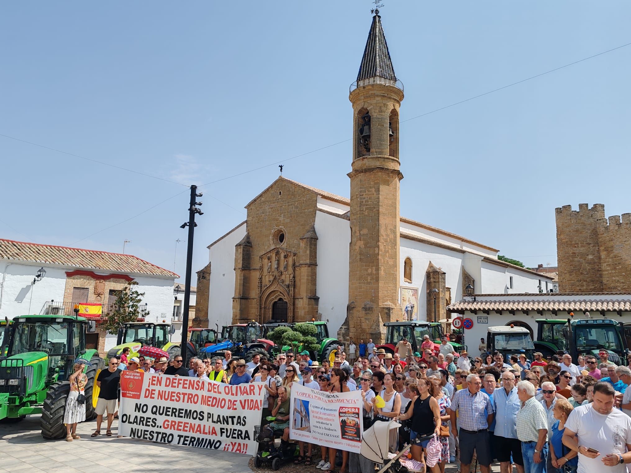 El veto de los ultras a las renovables en suelo agrícola, nuevo desafío para la coalición de PP y Vox en Andalucía