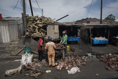 Suburbio de Nyanga, uno de los más peligrosos y afectados por enfemedades como la tuberculosis o el sida de toda Sudáfrica.