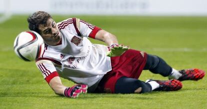 Casillas, en un entrenamiento en Luxemburgo. 