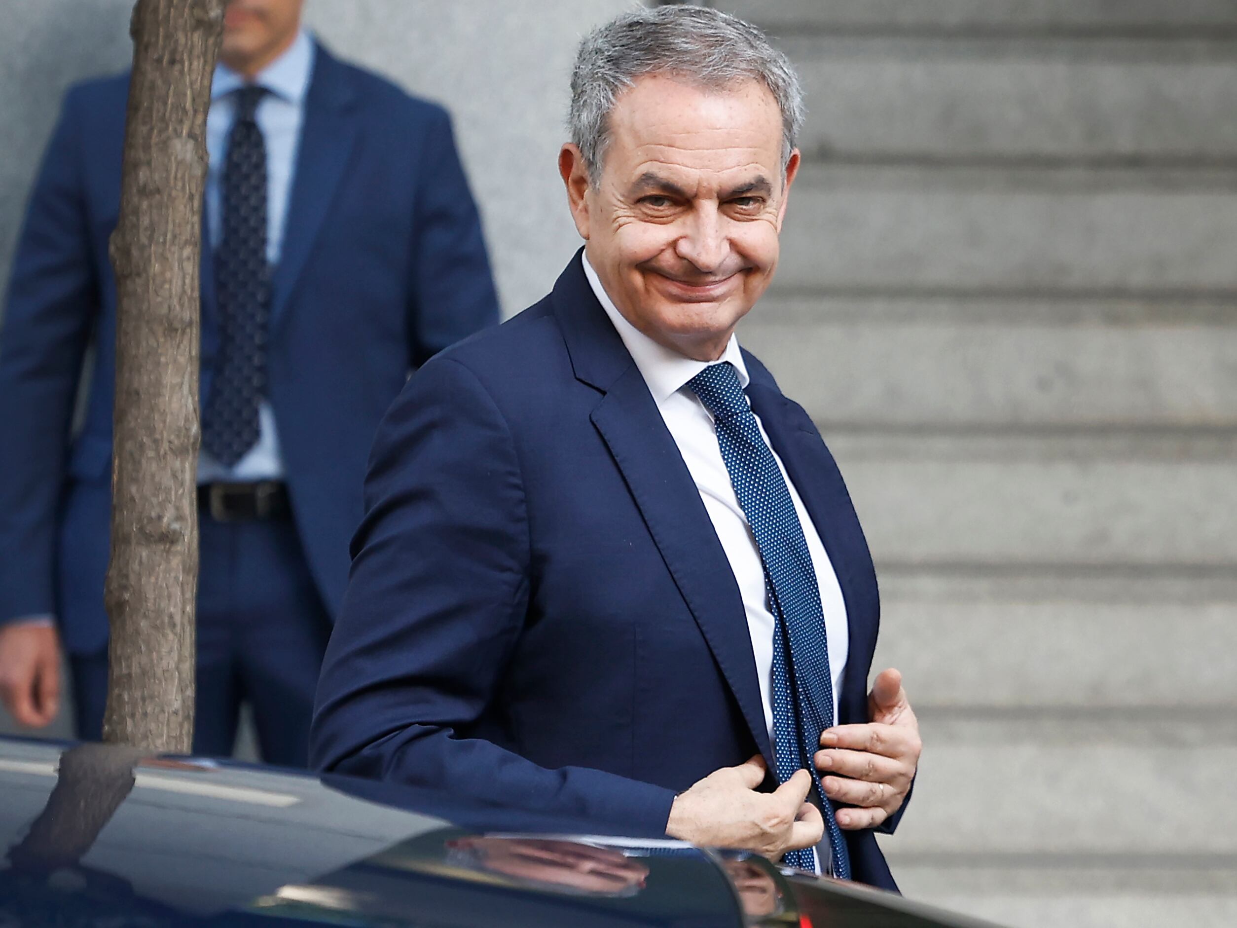 Las consecuencias de las mentiras de Zapatero sobre sus joyas: “Nadie se ve compartiendo escenario en un mitin con él”