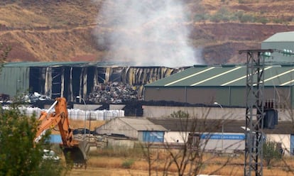 Un incendio afecta una fábrica de pasta de pan en Chiloeches (Guadalajara).