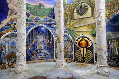 Una de las salas de la red de túneles y laberintos del Templo de la Humanidad en Baldissero Canavese, al norte de Italia.