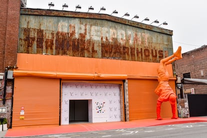 Greenpoint Terminal Warehouse de Brooklyn, Nueva York (EE UU), donde tiene lugar la exposición de las zapatillas de Virgil Abloh para Louis Vuitton y Nike.
