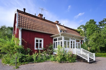 La casa natal de Astrid Lindgren en Vimmerby, muy cerca del parque temático dedicado a sus personajes infantiles.