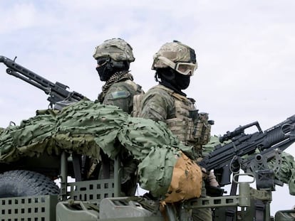 Soldados del Ejército de Tierra, en unas maniobras en 2019 en San Gregorio (Zaragoza).