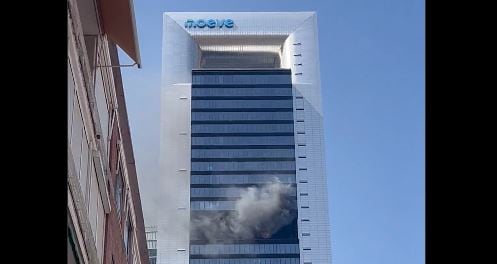 Desalojada una de las cuatro torres de Madrid por una explosión en el interior del edificio
