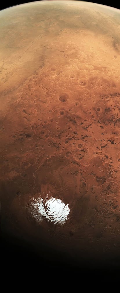 Imagem do pólo sul marciano tomada pela sonda 'Mars Express' em 2015.