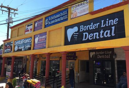 Clínicas dentales para turistas en Los Algodones, Baja California.