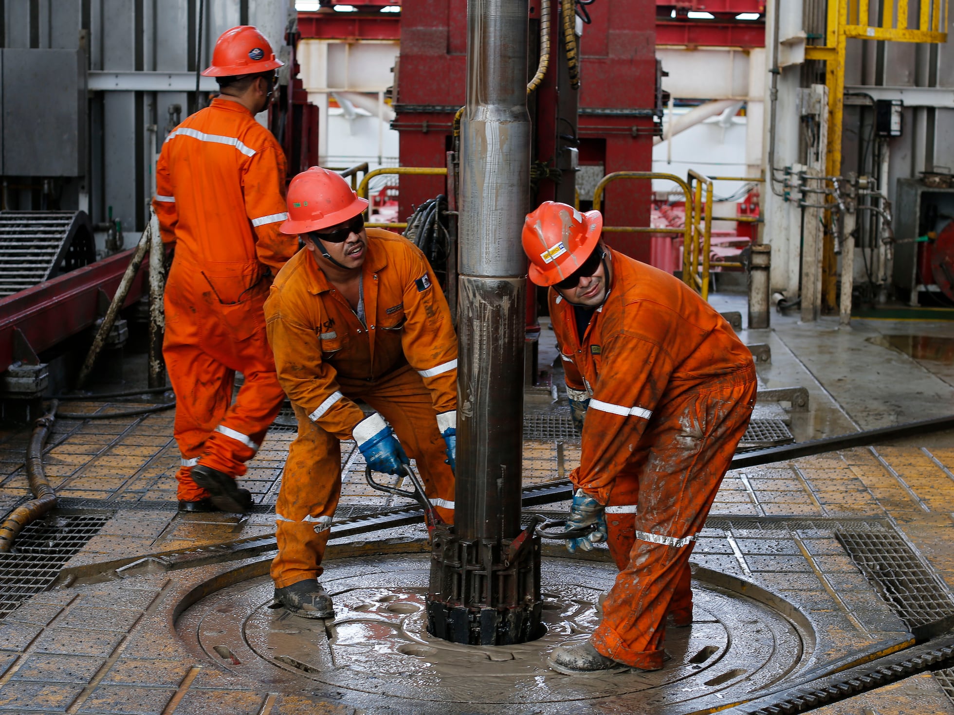 La odisea por la indemnización de dos viudas de contratistas de Pemex fallecidos durante la pandemia | EL PAÍS México