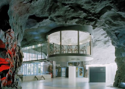 Centro de datos Pionen, bajo el Parque Bergen Vita en Estocolmo, Suecia. |