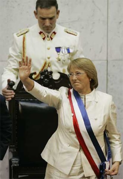 Michelle Bachelet, minutos después de tomar posesión como nueva presidenta de Chile.