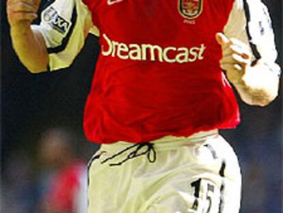 El jugador del Arsenal Ray Parlour y su mujer, Karen.