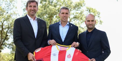 En la fotografía, de derecha a izquierda: Ferran Soriano, CEO del City Football Group; el presidente del Girona FC, Delfí Geli y Ferran Soriano, CEO del City Football Group y Pere Guardiola, propietario y Director Ejecutivo del Girona Football Group.