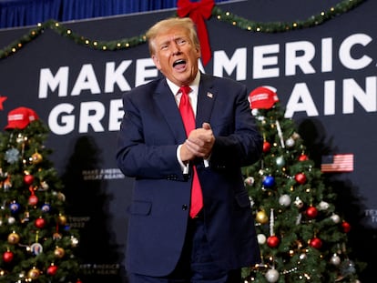 El expresidente de EE UU Donald Trump, en un acto de campaña en Waterloo (Iowa), el pasado 19 de diciembre.