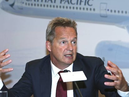 El consejero delegado de Cathay Pacific, Rupert Hogg, en una rueda de prensa el pasado 8 de agosto.  