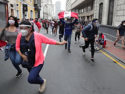 Protestas en el centro de Lima, este martes.