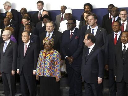 Rajoy (top right) and other world leaders at the fourth EU-Africa Summit.