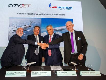 Firma del acuerdo entre Air Nostrum y CityJet.