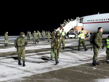 El destacamento espa&ntilde;ol Ambar, a su llegada a la base a&eacute;rea de &Auml;mari (Estonia).